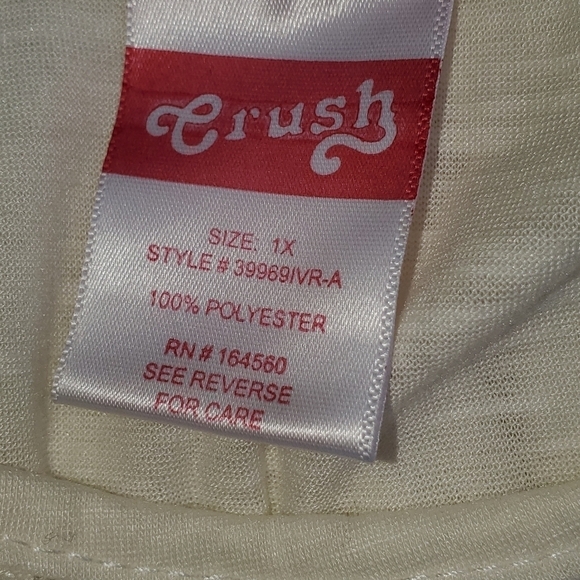 𝅺Cold shoulder tanktop bow accents NWT 1X plus - Picture 5 of 6